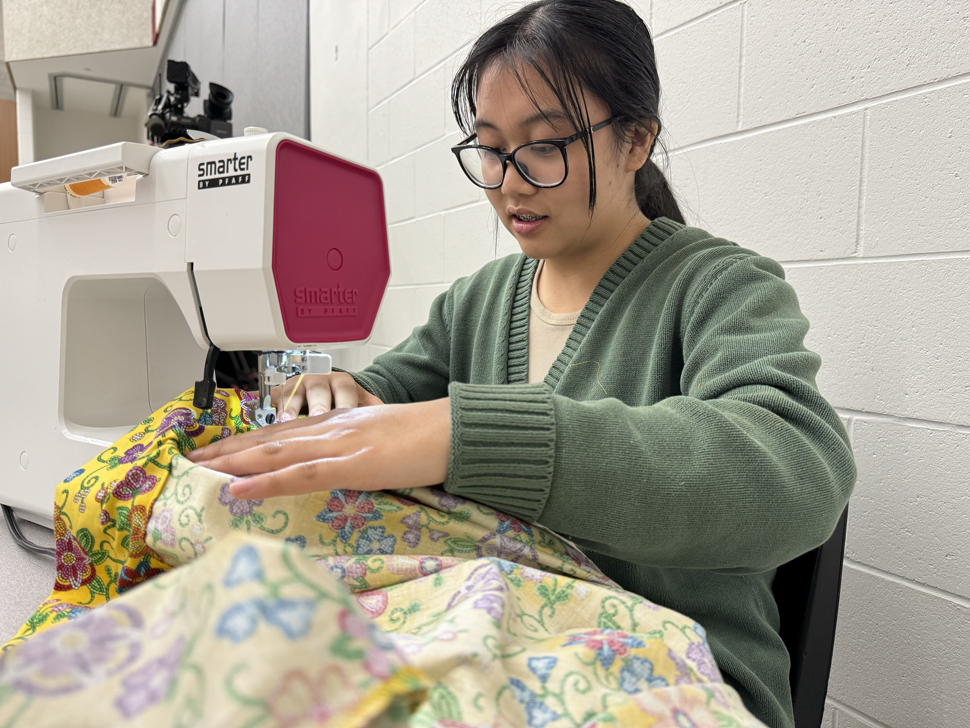 Niverville students take part in meaningful Ribbon Skirt Feast